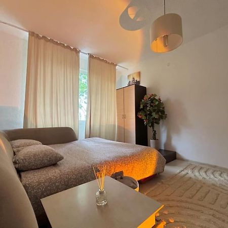 Deluxe Plovdiv Apartment Екстериор снимка
